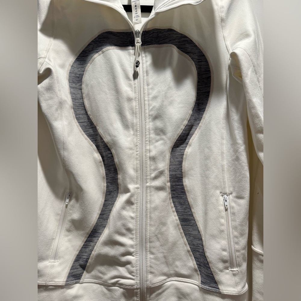 Lululemon In Stride Jacket - Picture 11 of 11